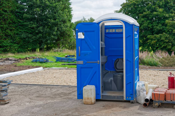 Best VIP or Luxury Restroom Trailers  in Newington Forest, VA